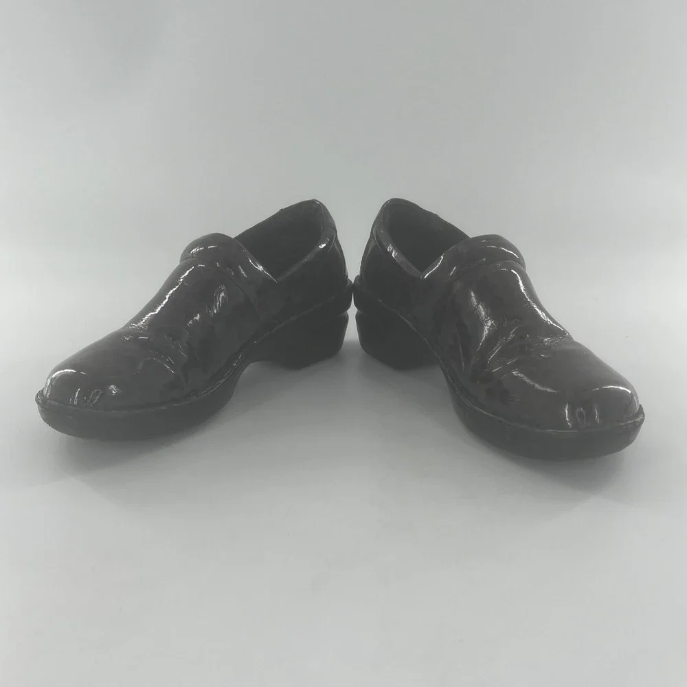 Born BOC Peggy Clogs Womens 10 Patent Leather Cheetah Leopard Chunky  Platform‎